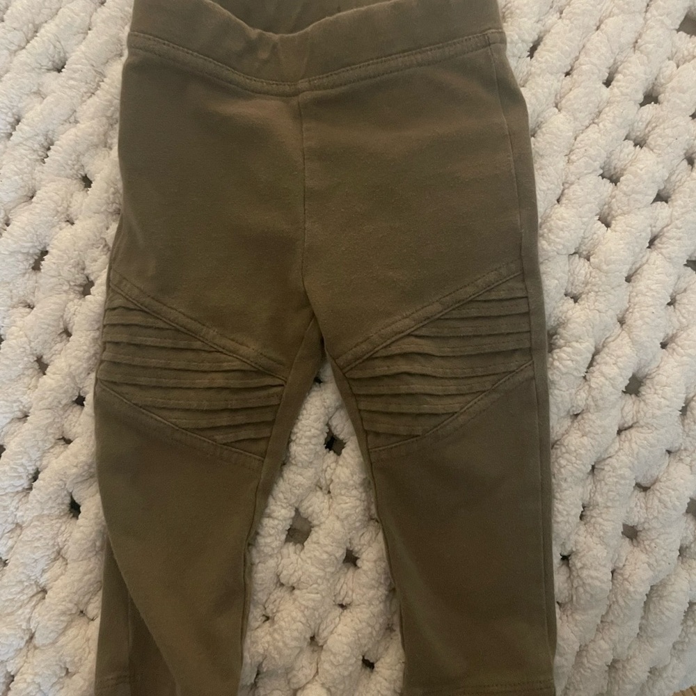 12 months motto leggings olive green